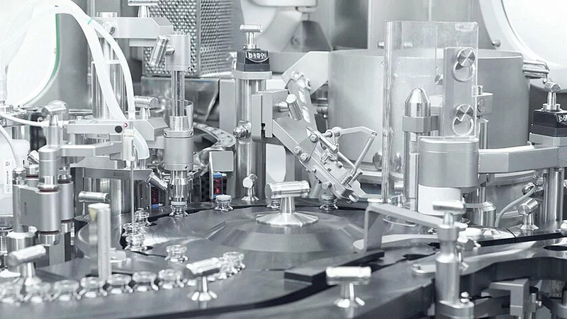 Makinë mbushëse monoblloku