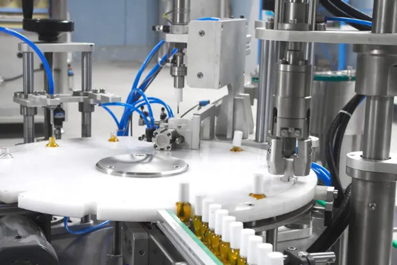 Makinë mbushëse monoblloku